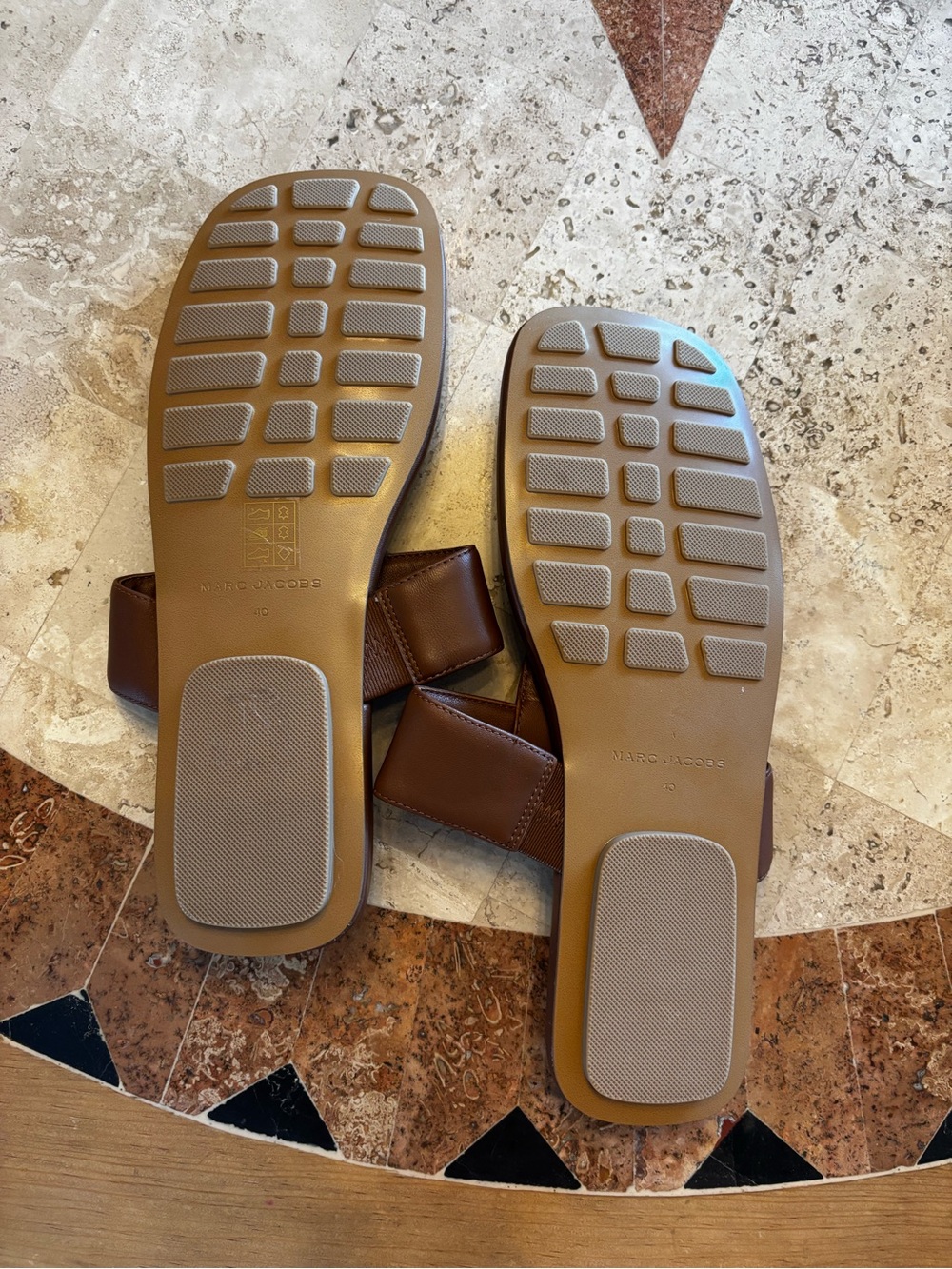 Marc Jacobs Brown Leather Logo Thong Sandals Size 40 - Picture 7 of 7